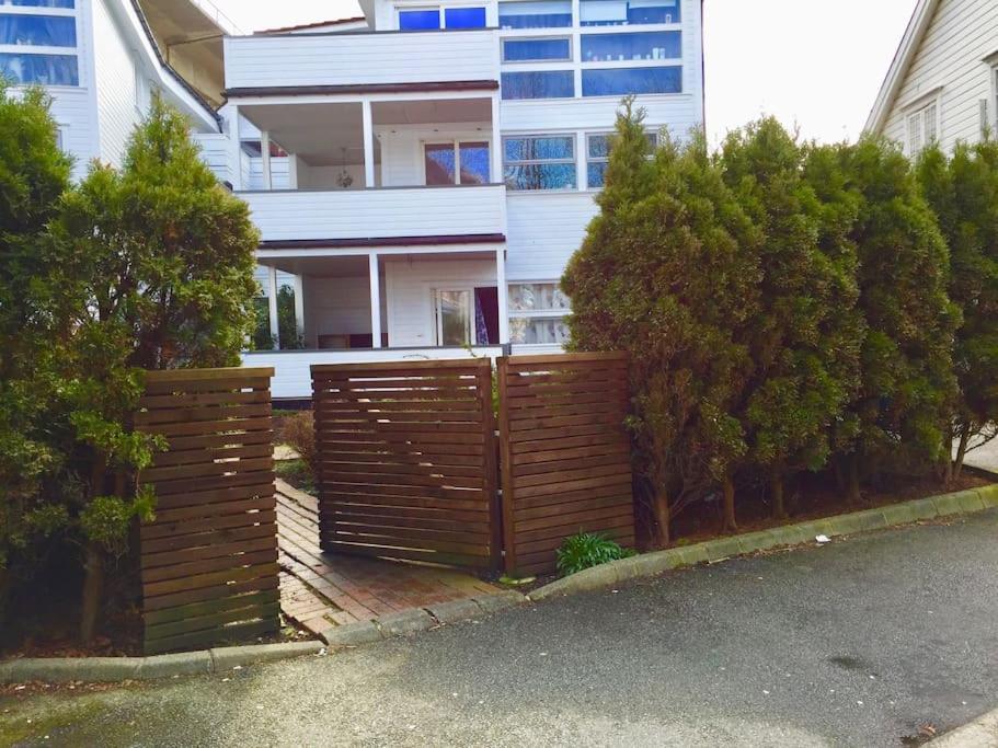 Spacious Waterfront Apartment With Free Parking - Upgraded 2024 Stavanger Luaran gambar